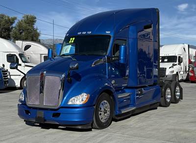 Kenworth T680 Sleeper Semi Truck - Cummins 450HP, 12 Speed Endurant Automatic