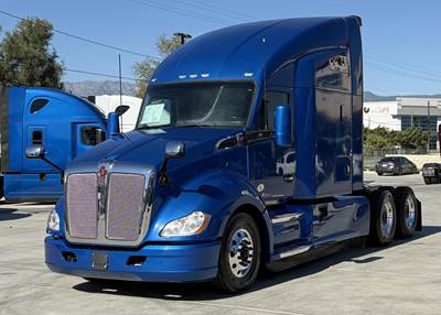Kenworth T680 Sleeper Semi Truck - Cummins 450HP, 12 Speed Endurant Automatic