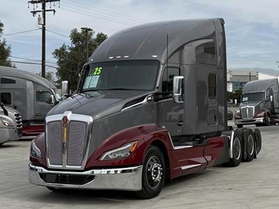 Kenworth T680 Sleeper Semi Truck - Cummins 450HP, Automatic