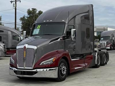 Kenworth T680 Sleeper Semi Truck - Cummins 450HP, Automatic