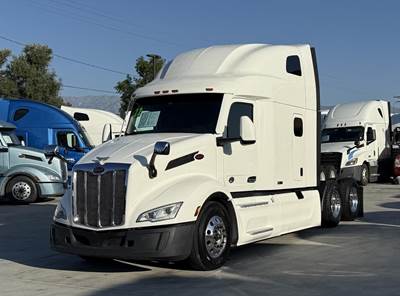 Peterbilt 579 Sleeper Semi Truck - Raised Roof Sleeper, Cummins 450HP, 12 Speed Automatic