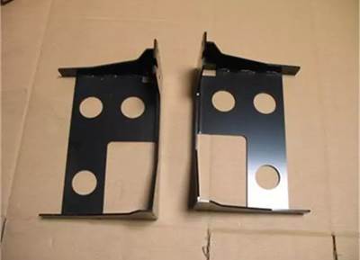 New Aftermarket Bumper Mounting Bracket Set for 2005 & Up Mack CHN/CHU