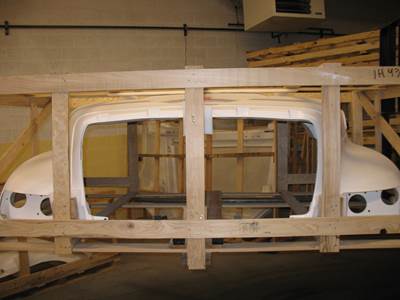 International 4200 / 4300 / 4400 Hood fits School Buses and Armored Trucks for 2003-2009 only