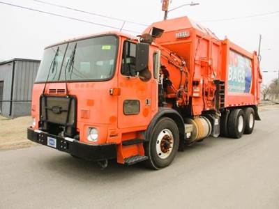 Autocar ACX64 Garbage Truck - Cummins, 6 Speed Allison Rds Automatic