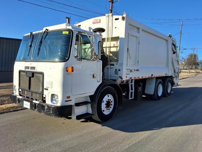 Autocar Xpeditor Tandem Axle Side Load Garbage Truck - Cummins, 6 Speed Allison Rds Automatic