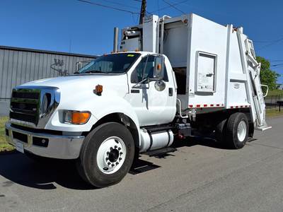 Ford F-750 Single Axle Side Load Garbage Truck - Cummins