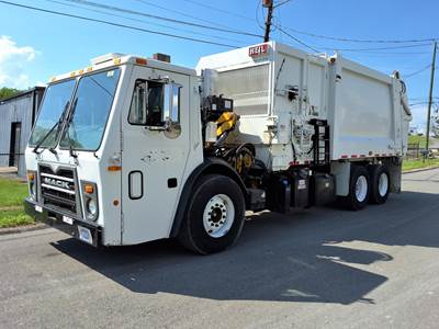 Mack LEU613 Garbage Truck - MP7, 6 Speed Allison Rds Automatic