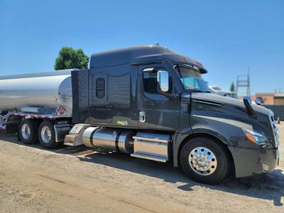 2024 Freightliner Cascadia Cab & Chassis Truck