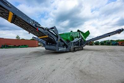 McCloskey R230 Screening Plant