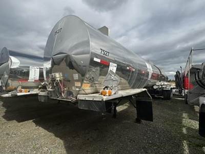 Polar MC307 6500 GALLONS REAR DISCHARGE SPRING SUSPENSIO Chemical / Acid Tank Trailer