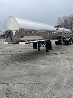 Brenner 6200 GALLON - JABSCO PUMP - MILK Food Grade Tanker Trailer