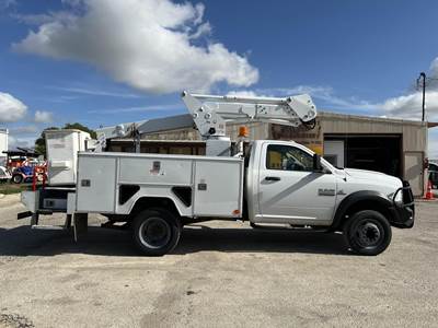 RAM 5500 SLT 37 ft Boom / Bucket Truck - 2013 ETI ETC37IH Aerial Lift, Automatic