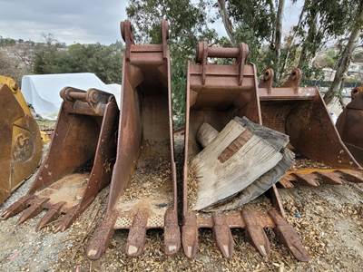 Caterpillar 245 - 42" Ditching Bucket