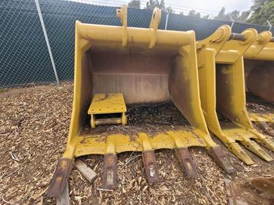 Caterpillar 345-80" Ditching Bucket