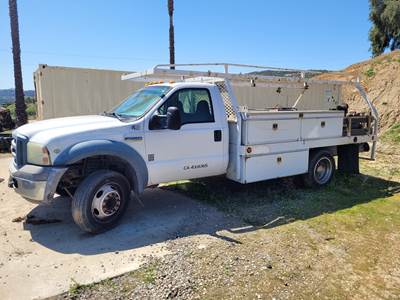 Ford F-450 XL Mechanic / Service Truck - Automatic