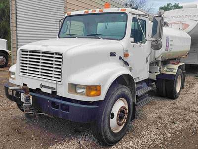 2001 International 4900 Water Truck