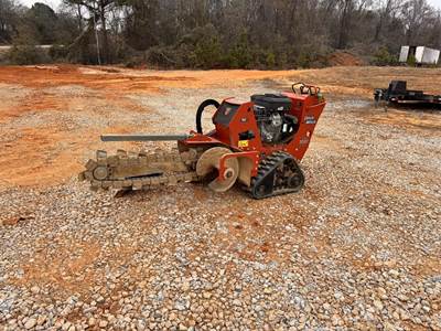 Ditch Witch C16X Trencher