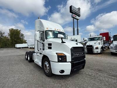 Mack Anthem 64T Day Cab Truck - MP7 425HP, 12 Speed M Drive Amt