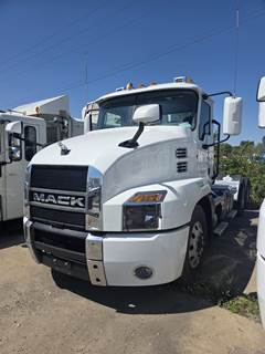 Mack Anthem 64T Day Cab Truck - MP8 445HP, 12 Speed M Drive Amt