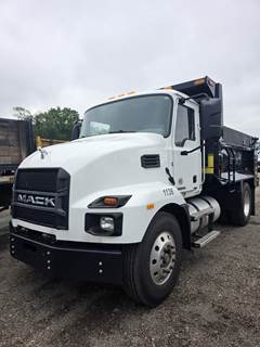 Mack MD7 Dump Truck - Cummins 300HP, 6 Speed Allison Rds Automatic, 10' Dump