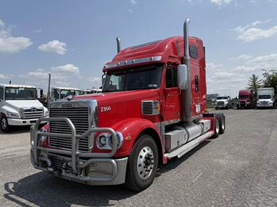 Freightliner Columbia 120 Sleeper Semi Truck - Detroit 500HP, 13 Speed Manual