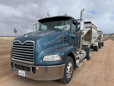 Mack Pinnacle CXU612 Single Axle Day Cab Truck - MP7-405E 405HP, 12 Speed M Drive Automatic