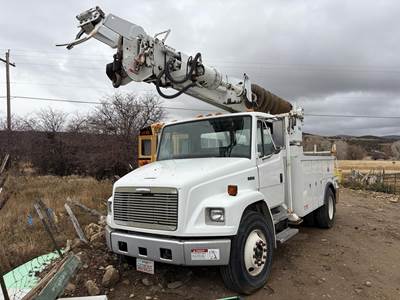 Freightliner FL80 Truck-Mounted Digger Derrick - 1999 ALTEC D947TR Digger Derrick