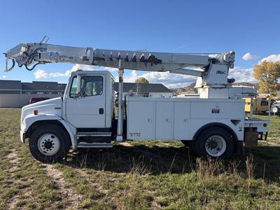 Freightliner FL80 Single Axle Digger Derrick Truck - 6+2 Spd, 1999 ALTEC D947TR Digger Derrick