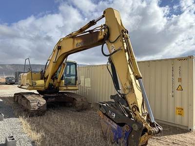 Komatsu PC200LC-8 Excavator