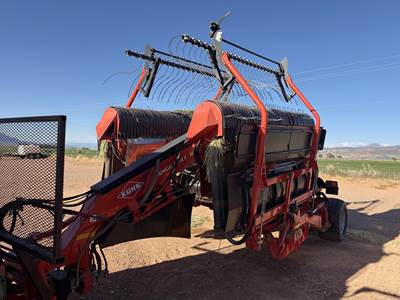 Kuhn MERGE MAXX 902 Hay Merger