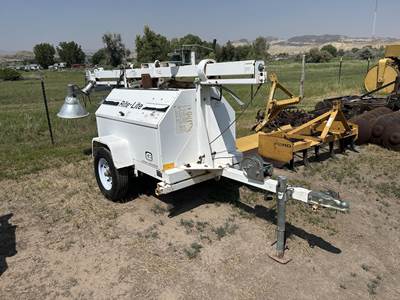 Coleman MH4000RL Light Tower - 4000 KW