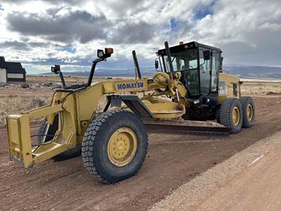 Komatsu GD655-3 Motor Grader
