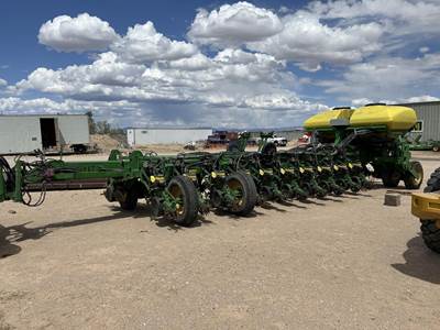 John Deere 1770NT Planter / Row Unit
