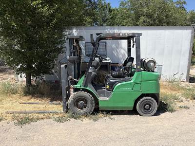 Mitsubishi FG25N Pneumatic Tire Forklift - 4600lb Capacity, 14ft Lift Height