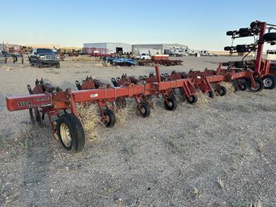 Case IH 184 Row Cultivator