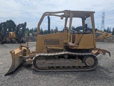 2001 Caterpillar D4C III Dozer - w/ Rear Scarifier