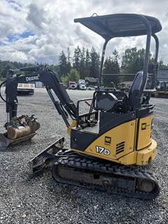 John Deere 17D Mini Excavator