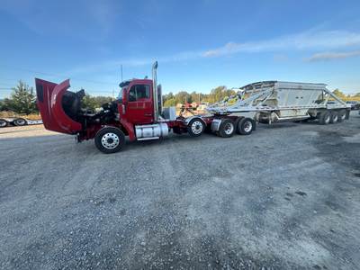 2017 Kenworth T880 Day Cab Truck