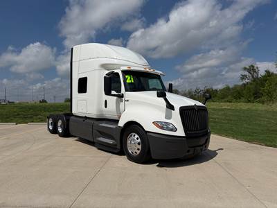 2021 International LT Sleeper Semi Truck, Cummins x15 , 450hp , APU ,12-Speed Automatic, Financing for ALL CREDIT Types, Warranty Options Available