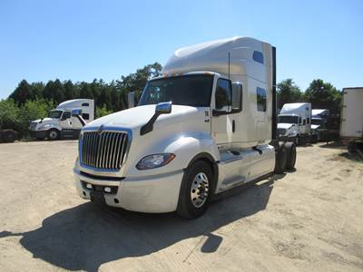 2024 International LT625 Sleeper Semi Truck, 407,000 Miles , EPU , Diamond Interior ,  6 Month Factory Warranty , Financing Available