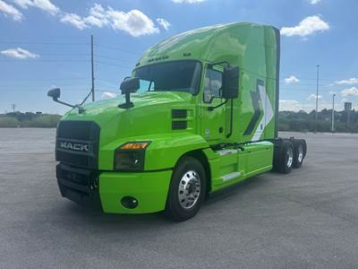 2020 Mack Anthem Sleeper Semi Truck- 90 Day Engine, Aftertreatment, Transmission and Rear Warranty Included