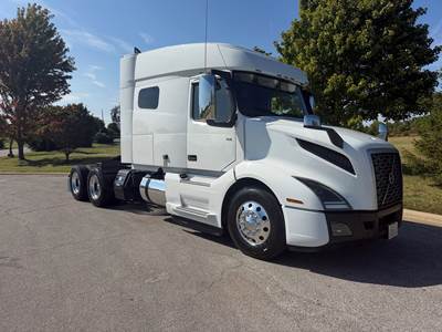 2021 Volvo VNL 740 Sleeper Semi Truck, Fridge, APU, 6 Month Unlimited Mile Warranty