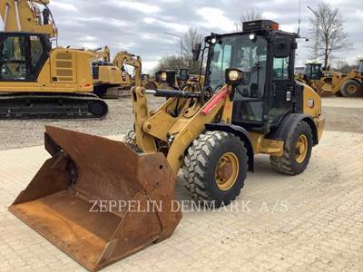 Caterpillar 906 Wheel Loader
