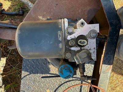 Chevrolet C7500 Air Dryer