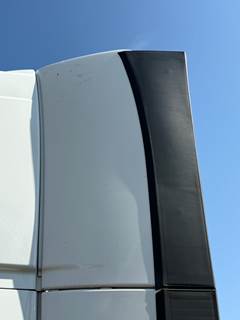 2012-2024 Top Left Volvo White Cab Fairing