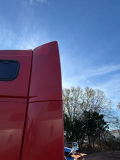 Volvo VNL Top Driver Side Cab Fairing for 2004-2018