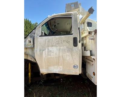 Chevrolet C7500 Left Front Door Assembly