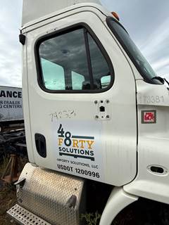 2008-2020 Freightliner Cascadia Front Passenger Door