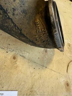 Caterpillar COLUMBIA Engine Part for a Freightliner COLUMBIA