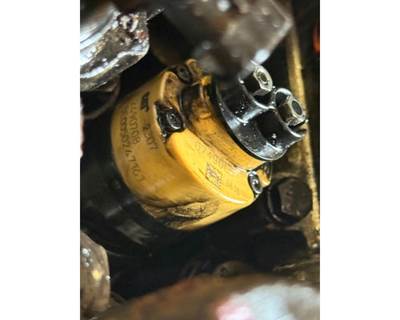 Caterpillar C13 Fuel Injector for a Freightliner COLUMBIA